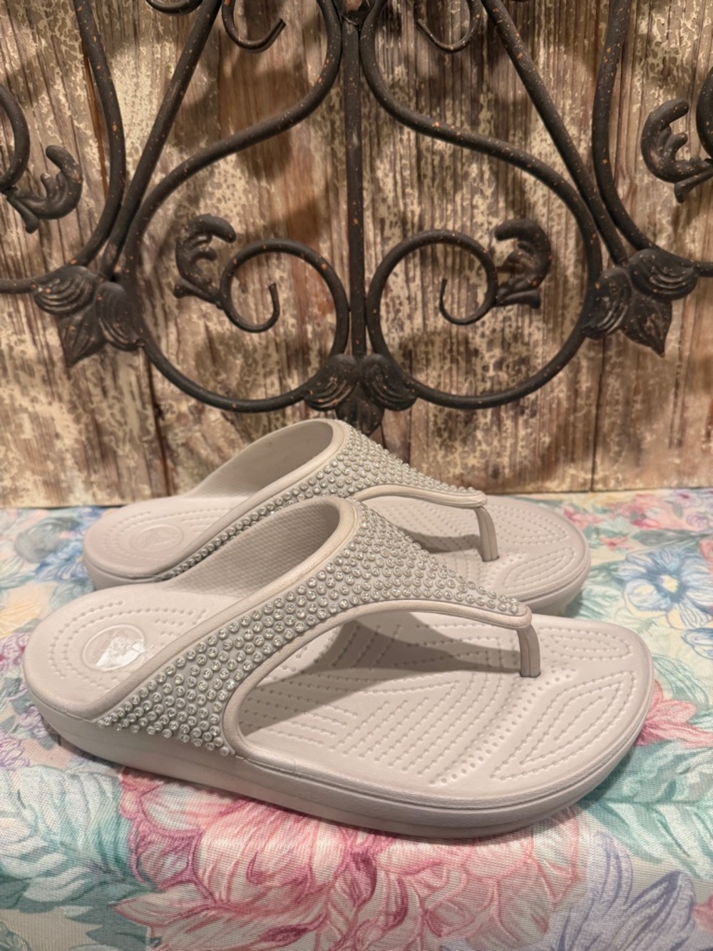 Crocs Sloane Embellished Flip Flops Wedges 9 bling - Picture 4 of 8